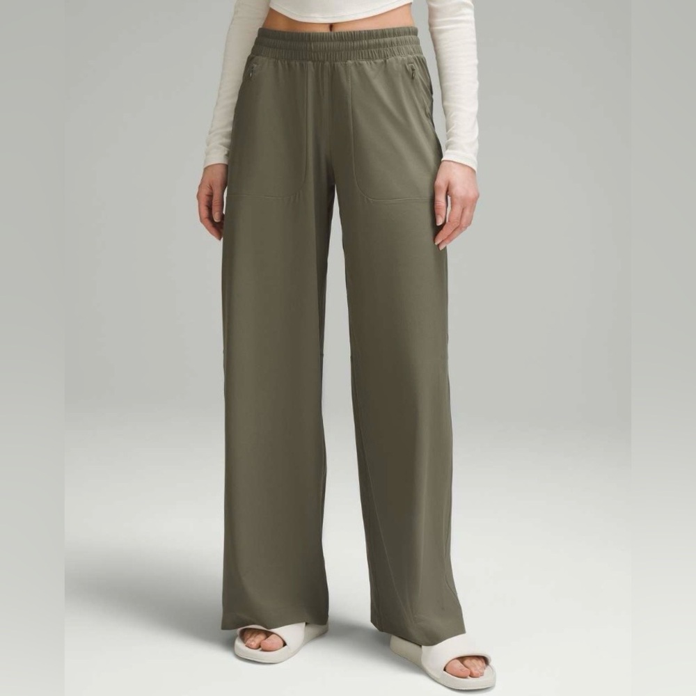 Lululemon Swift Mid-Rise Wide-Leg Pant - Army Green - Size 0